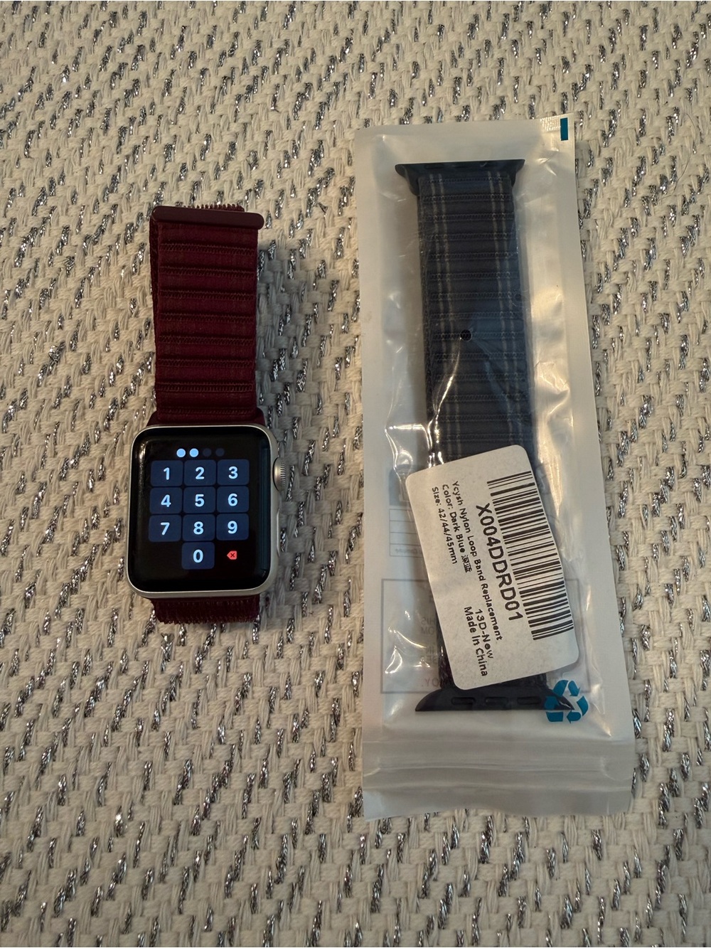 Apple Watch Series 3 (GPS) 38mm Silver Aluminum Case smart watch + 2 strap bands